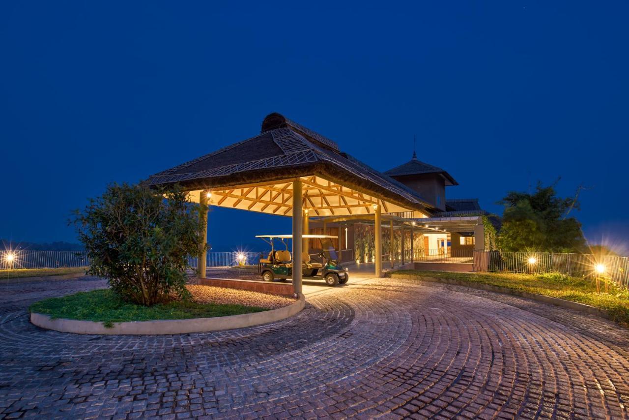 Mountain Shadows Resort Wayanad Exterior photo