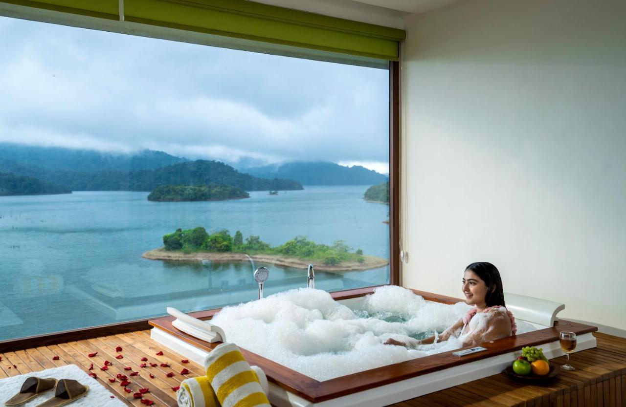 Mountain Shadows Resort Wayanad Exterior photo