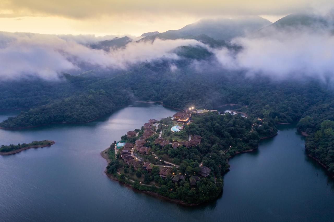 Mountain Shadows Resort Wayanad Exterior photo